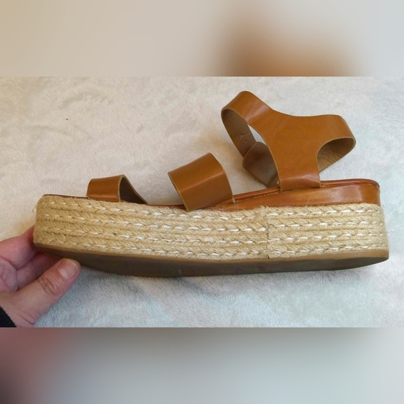 BAMBOO SANDALS - Picture 9 of 10